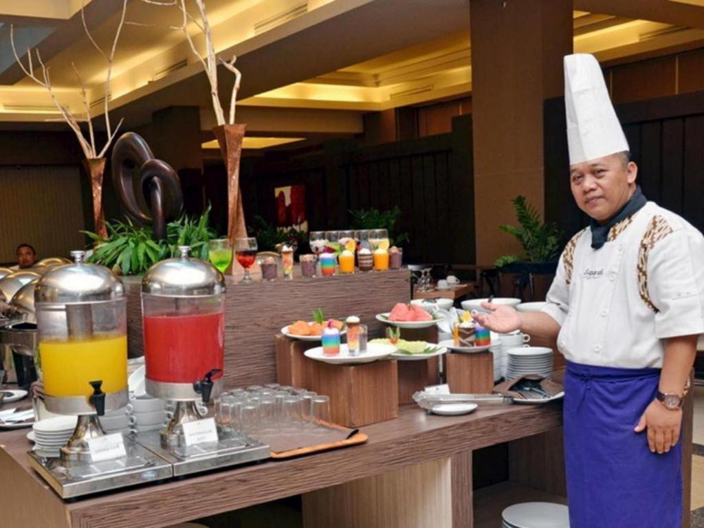 The Axana Hotel Padang  Esterno foto