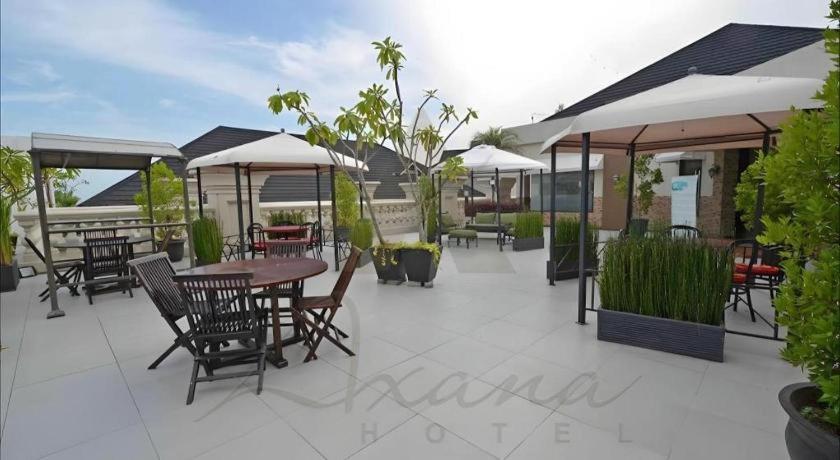 The Axana Hotel Padang  Esterno foto